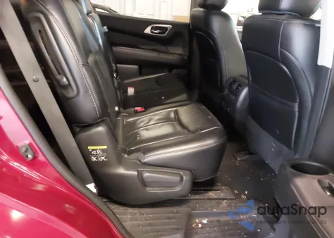 2016 Nissan Pathfinder Platinum z USA, uszkodzony, nr VIN 5N1AR2MM6GC605180